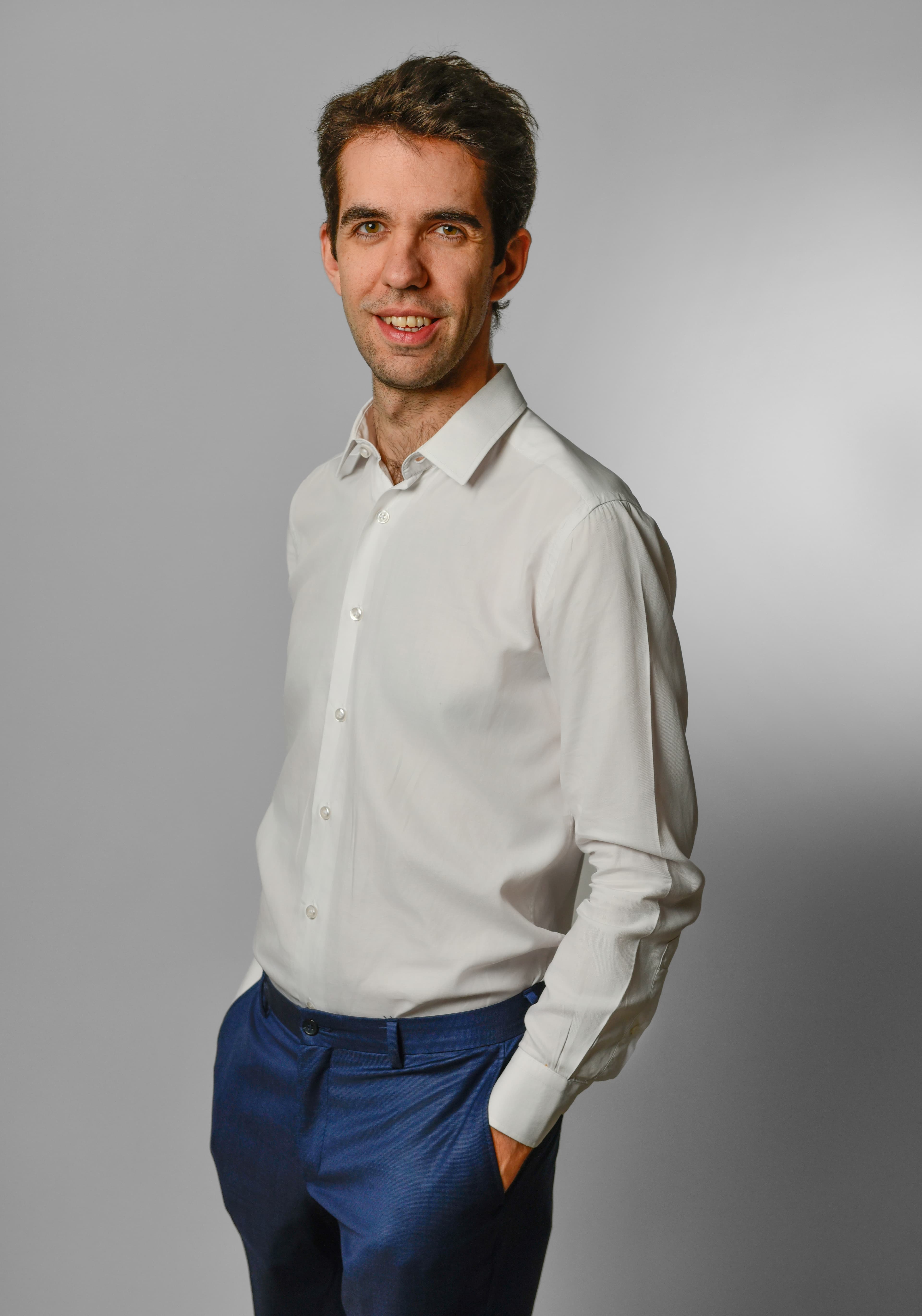 Dr Xavier Castel — neurochirurgien
